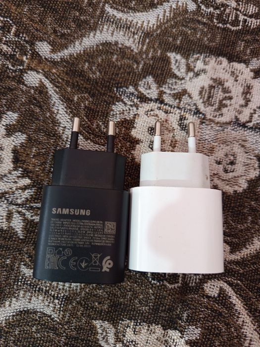 Premium Комплект за iPhone15: Калъф, 2брПротектори за камери 3бр.Заряд