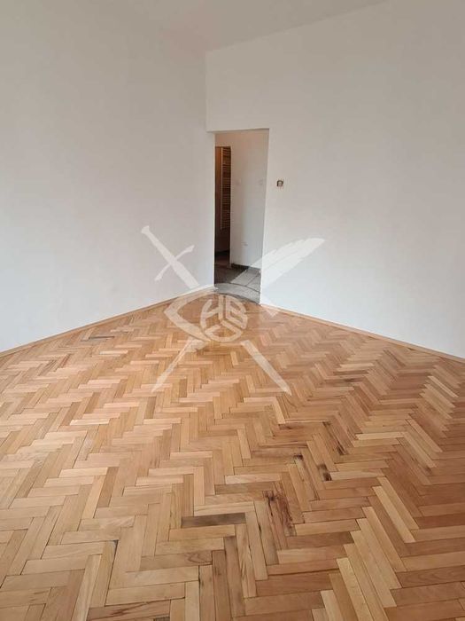 Продава се Многостаен апартамент в София, Център - 115 кв.м за 2044 €/кв.м - Снимка #6