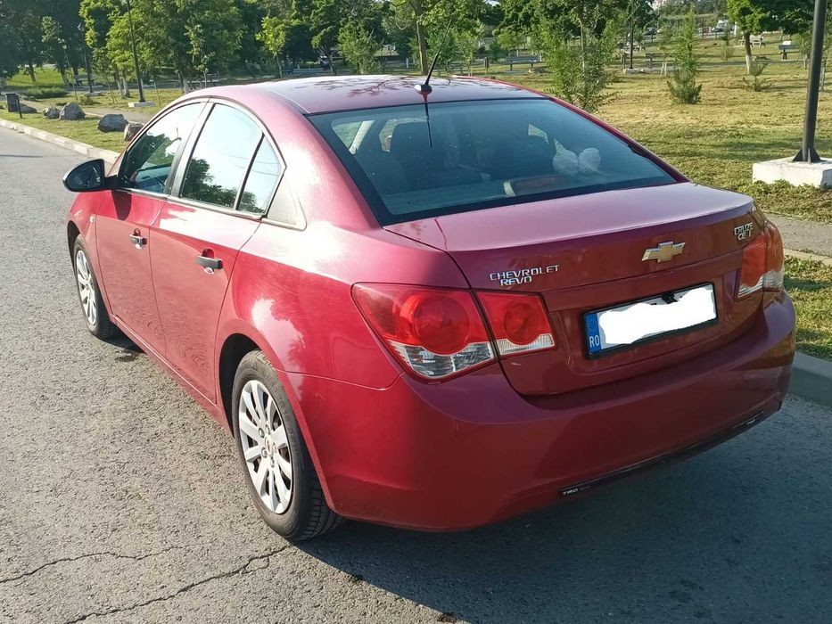 Vând Chevrolet Cruze
