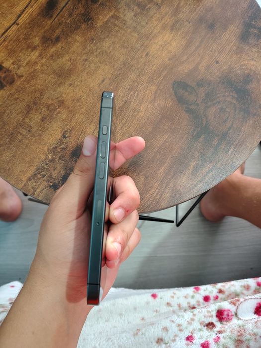 Vand iphone 15 pro 256