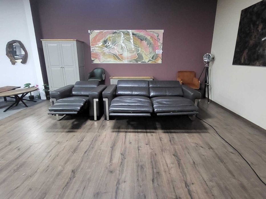 Сив кожен диван тройка и фотьойл Moreno с ел. релакс механизъм