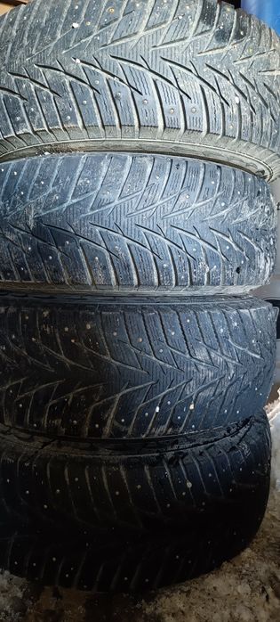 Продам комплект дисков с резиной.