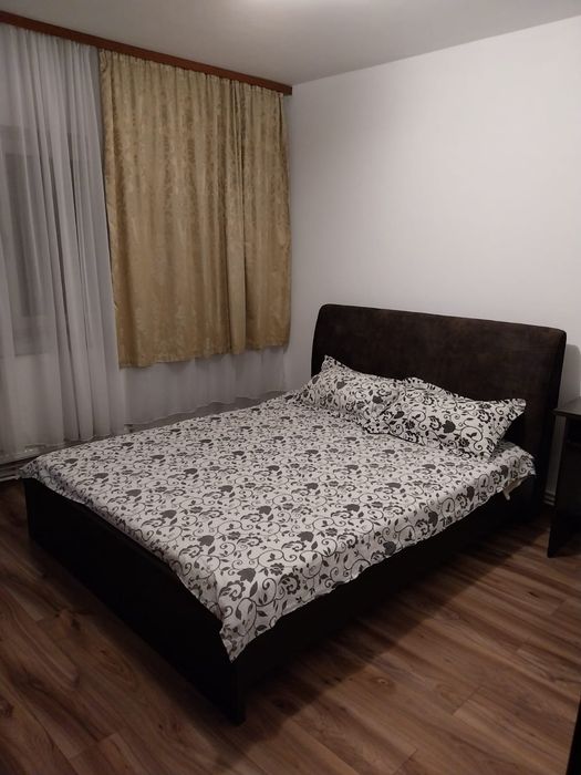 De închiriat in regim hotelier – Apartament 2 camere decomandat | Intrare Mamaia |