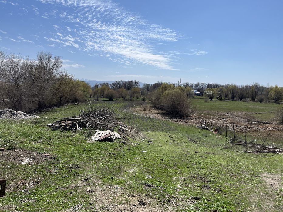 Продам дом 70 соток земли Срочно