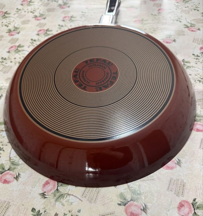 Сковорода “Tefal”
