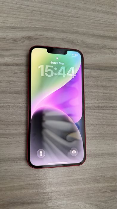 iPhone 14 128GB — отлично състояние + ПЪЛЕН КОМПЛЕКТ