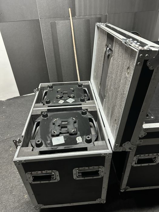 Vand schela echipata cu lumini sau schim cu topuri RCF active