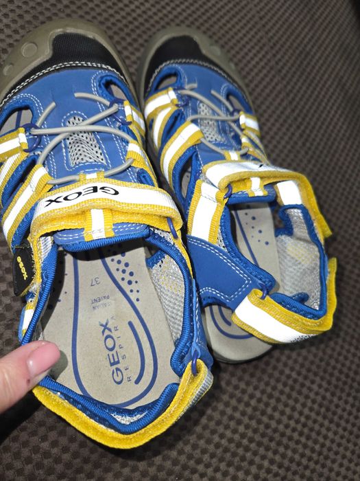 Два чифта сандалш Геокс за 30лв.