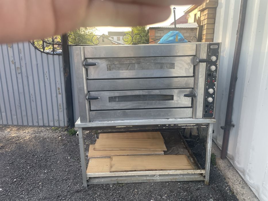 Пицца печка большоя