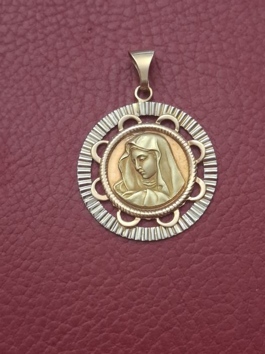 Pandantiv vechi 18 k