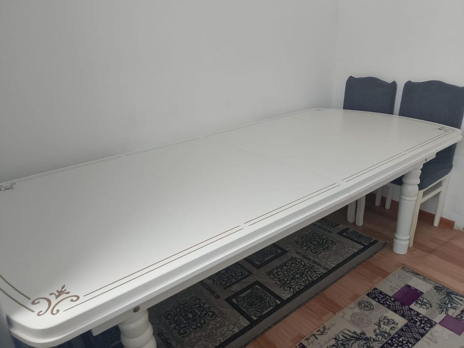 Продам стол в отличном состоянии