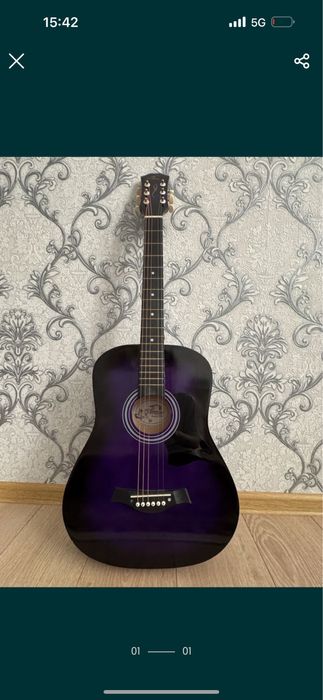 Акустическая гитара