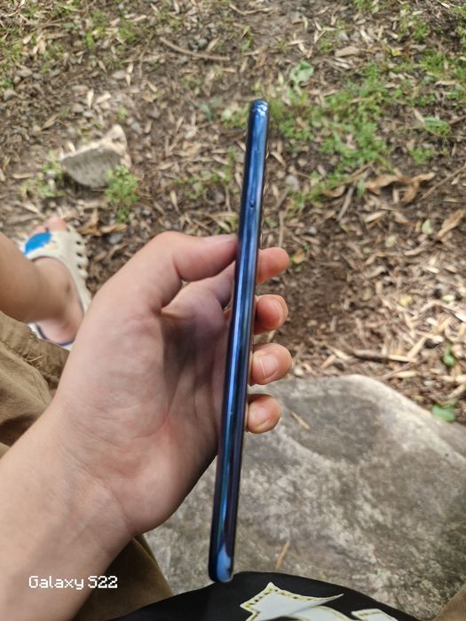 В продаже xiaomi mi 8