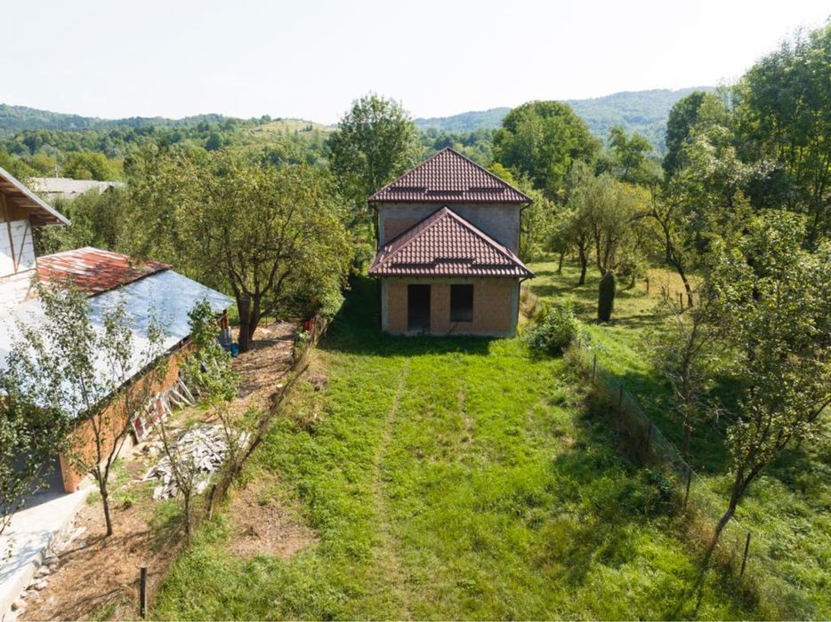 Casă la roșu 192 mp de vânzare – Runcu, Dâmbovița