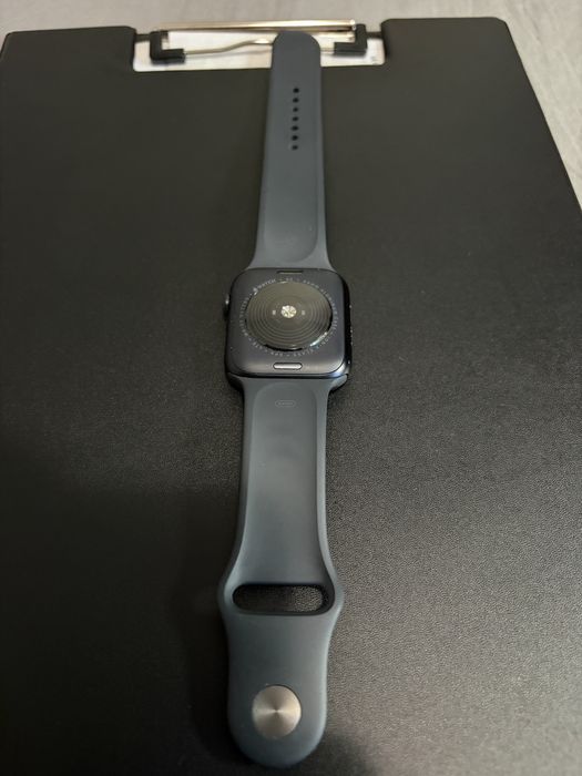 Apple Watch SE (GPS + Cellular)