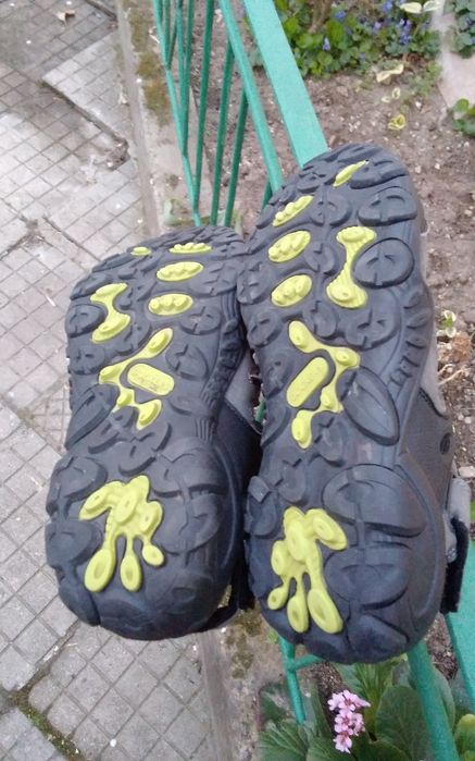 Оригинални сандали