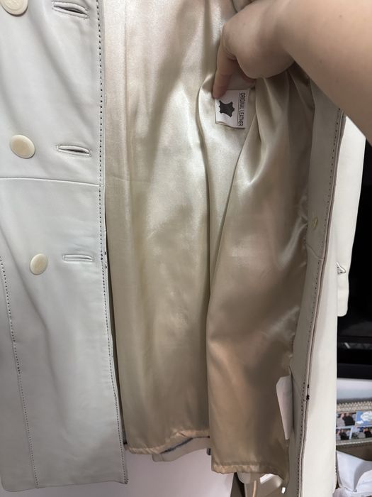 Haina din piele naturala