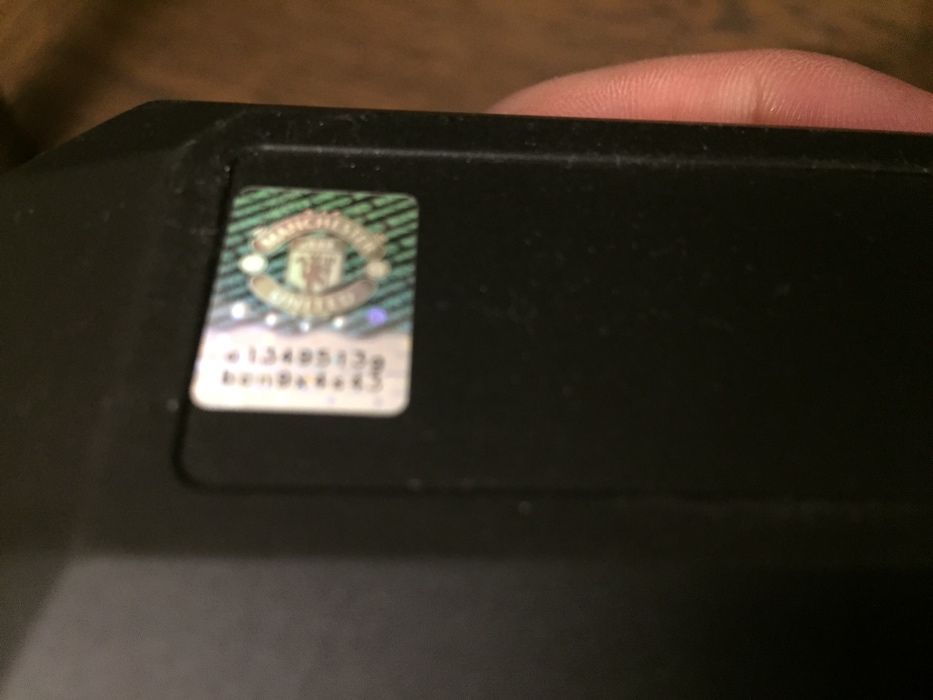 Продавам оригинална химикална на Manchester United.