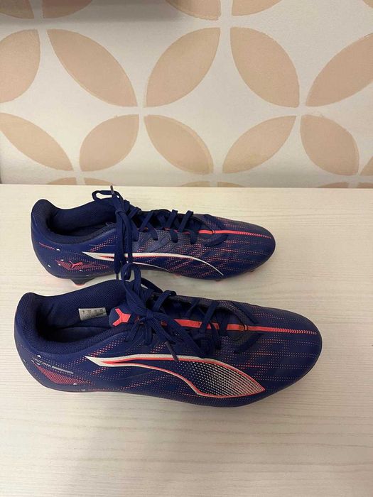 Ghete fotbal Puma Ultra 5 Play League SH 43, foarte usoare