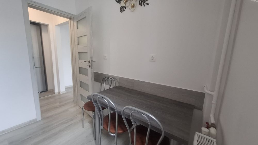 Închiriez apartament 2 camere ultracentral