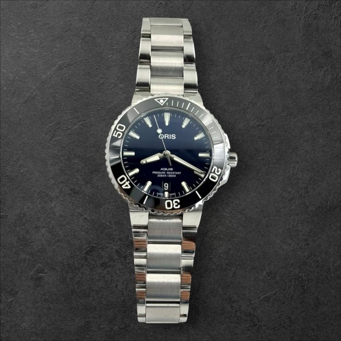 Oris Aquis Date 40.5mm – Black Ceramic / Steel