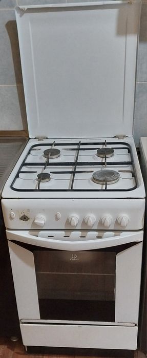 Газ плита продам