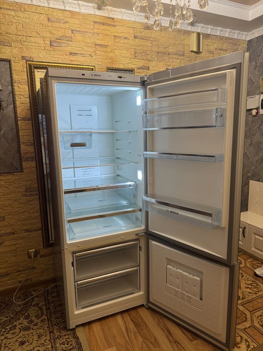 Холодильник BOSCH