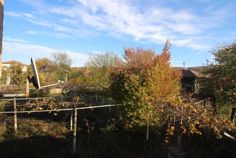 Продава се Къща в с. Крушуна, Област Ловеч - 128 кв.м за 319 €/кв.м - Снимка #8