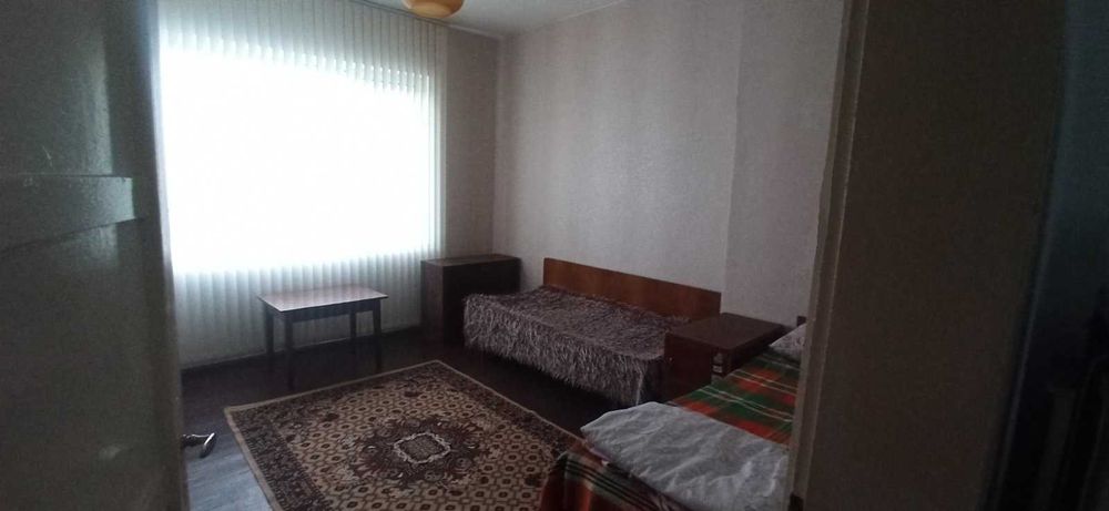 Дава се под наем Четиристаен апартамент в София, Банишора - 120 кв.м за 715 € - Снимка #2