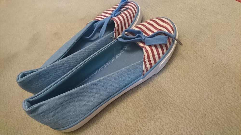 Новые женские кеды