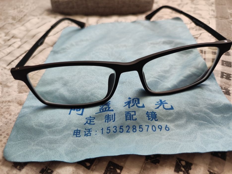 Очки на минус 2.5