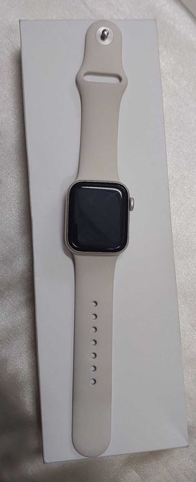 Apple Watch Series SE 40mm (Житикара 6 мкр 52 дом)
