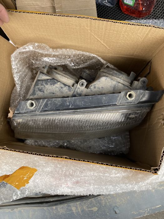 Продам фару пассат б5 деп б/у