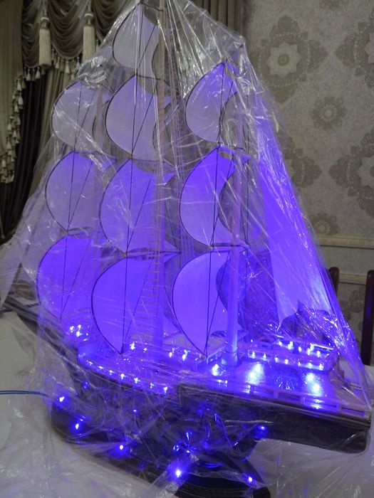 Корабль сувинир новый