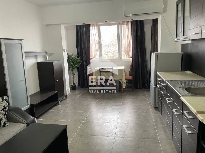 Дава се под наем Двустаен апартамент в Варна, Трошево - 40 кв.м за 398.82 € - Снимка #2