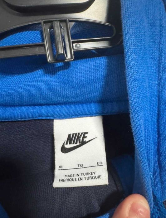 Nike compleu (Hanorc si pantaloni)