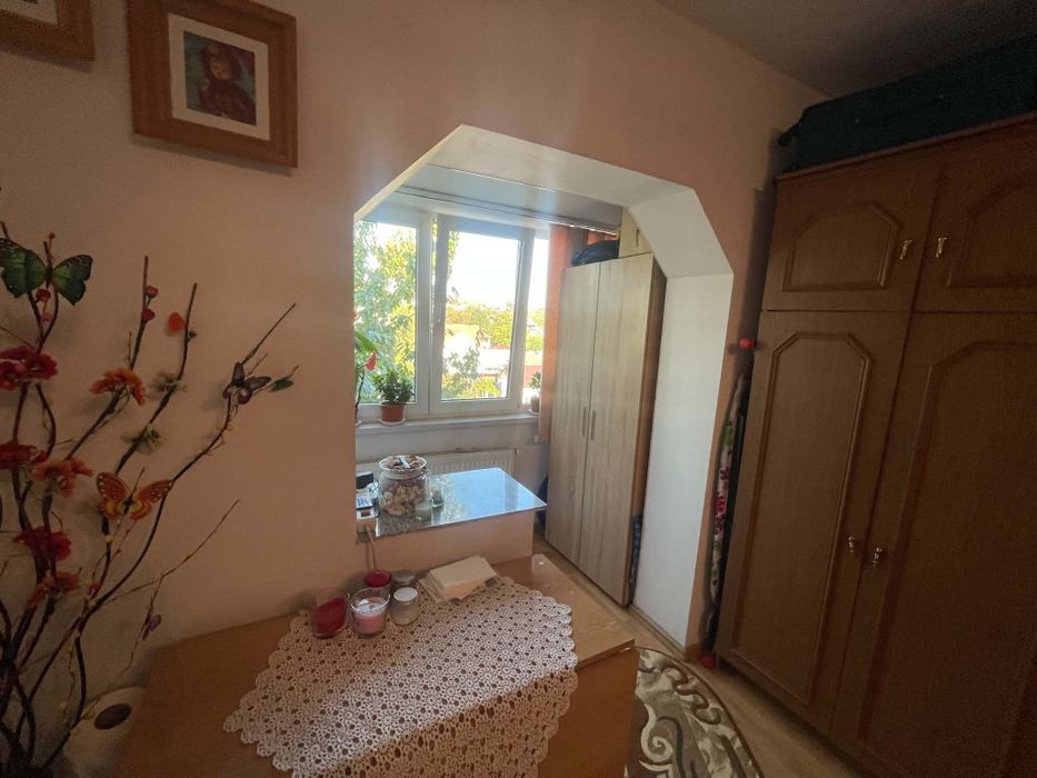 Vând apartament cu 2 camere decomandat