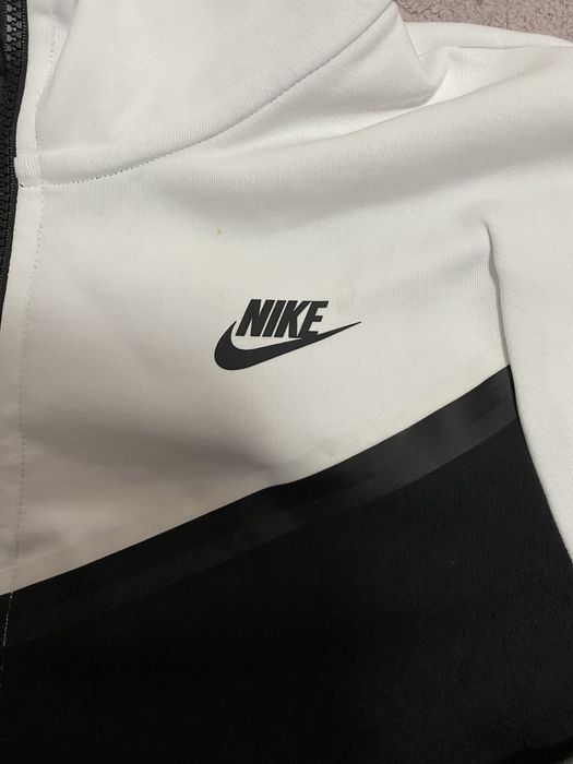 Hanorac Nike Tech