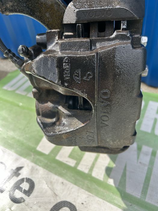 Etrier roată  stânga față Volvo XC 60 2.4 D 2012