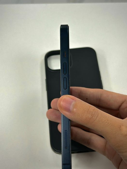 Продам iphone 13