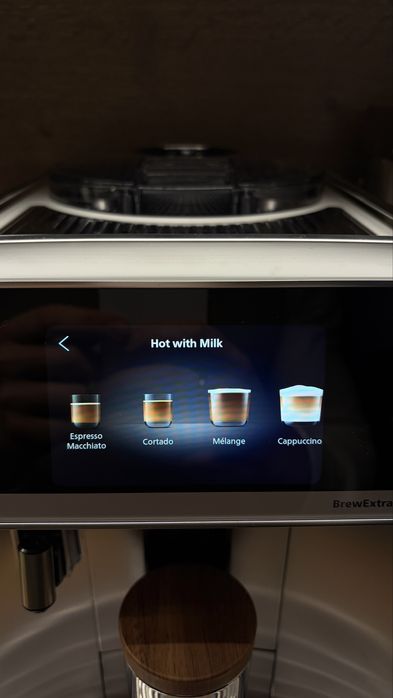 Philips Café Aromis серия 8000 с AI асистент