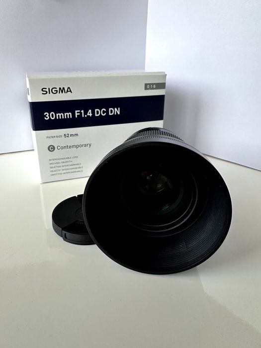 Sigma 30mm f/1.4 Fujifilm X — ca nou, garanție + filtru Hoya