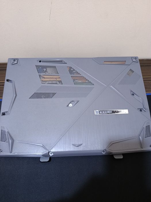 Msi Thin sotiladi
