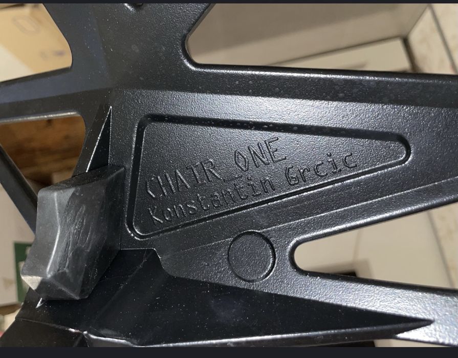 Vand 3 scaune de firma “Chair-One”