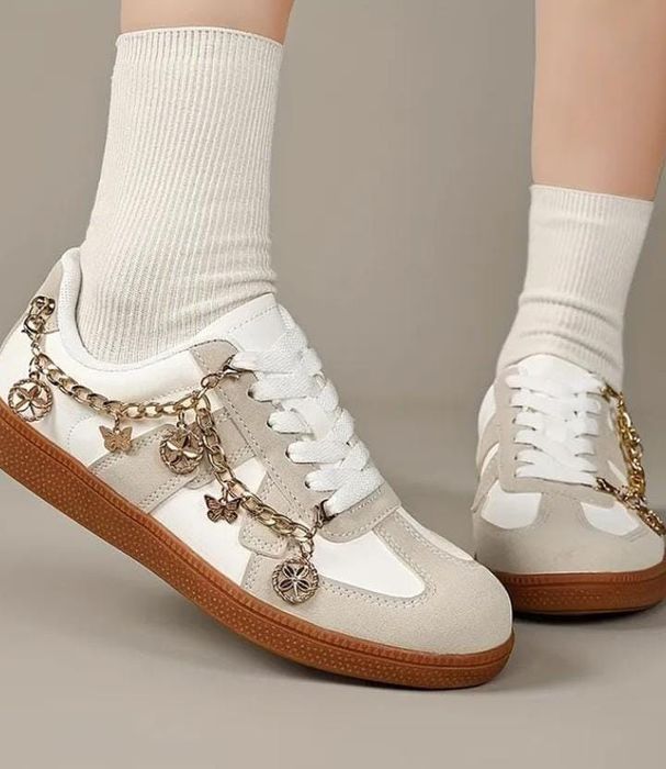 продам кросовки женские