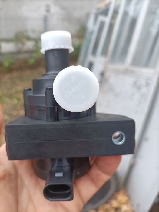 Pompa recirculare  auto