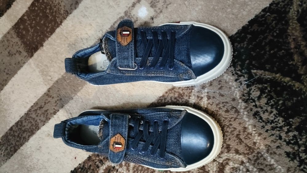 Джинсовые кросовки для мальчика, размер 33