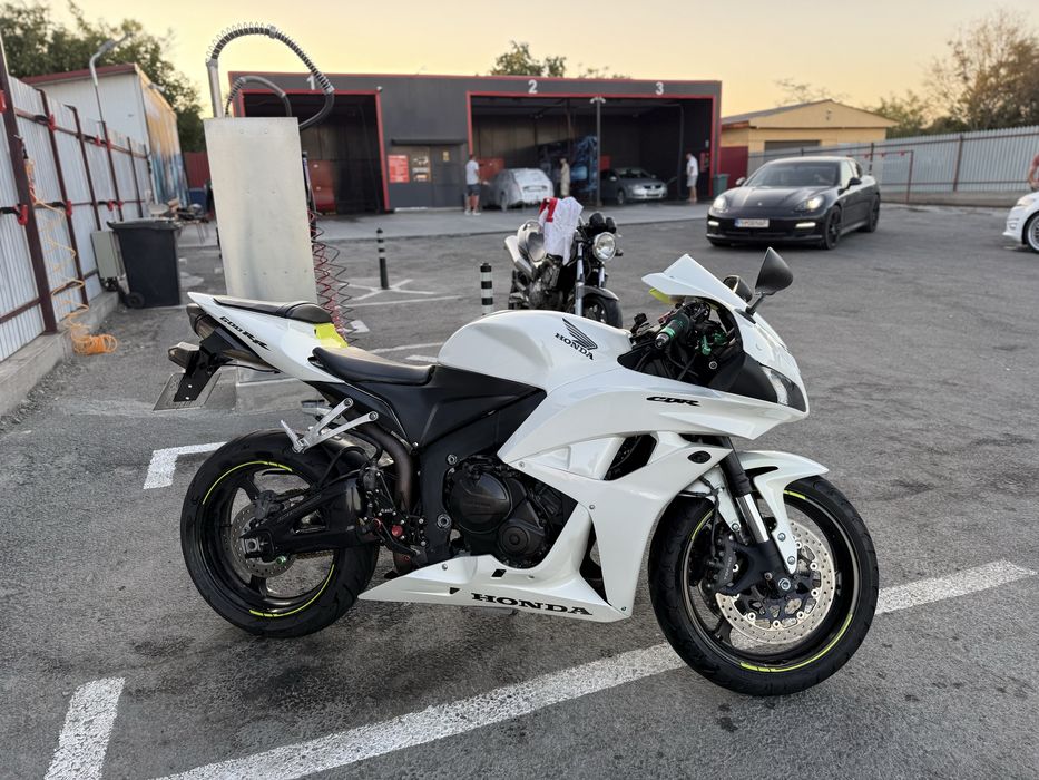 Honda CBR 600RR 2008 PC40