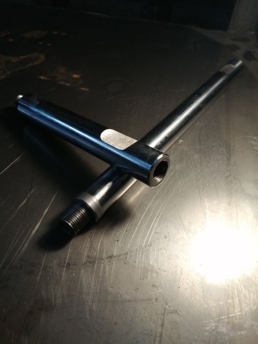 Токарь, токарные работы