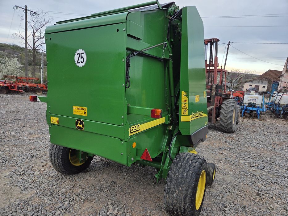 Presa Balotat John Deere 592